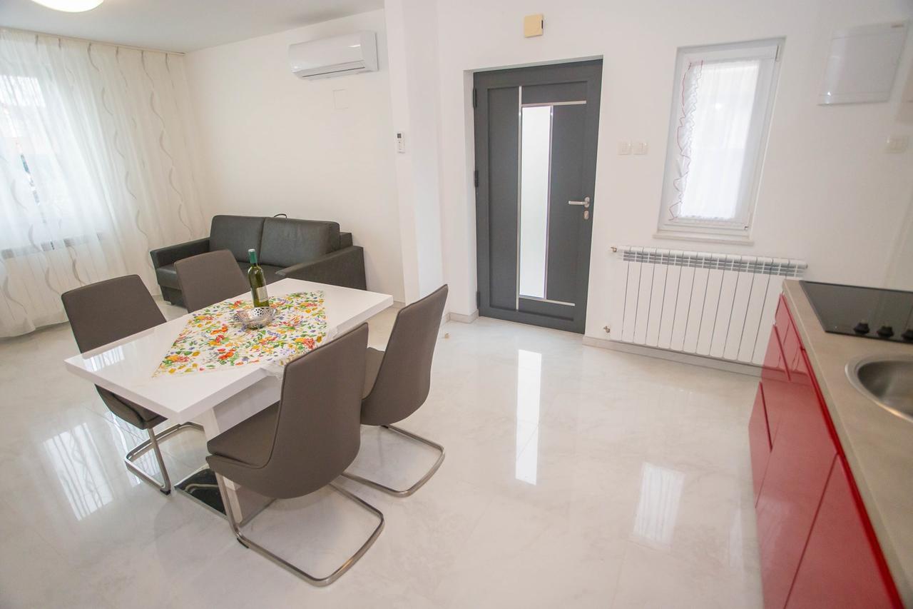 Apartment Aldo II Porec Exterior photo